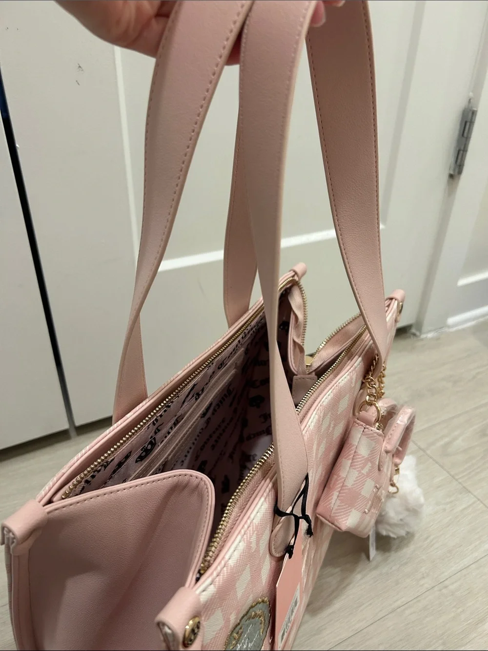 Juicy Couture Exclusive (NWT) Study In Style With Scottie Tote Bag - Picture 13 of 14